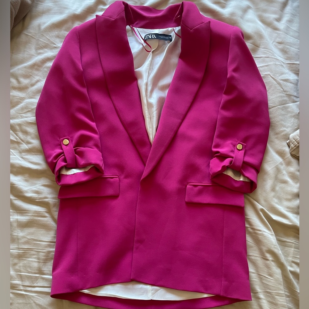 New, fuchsia colored blazer from Zara